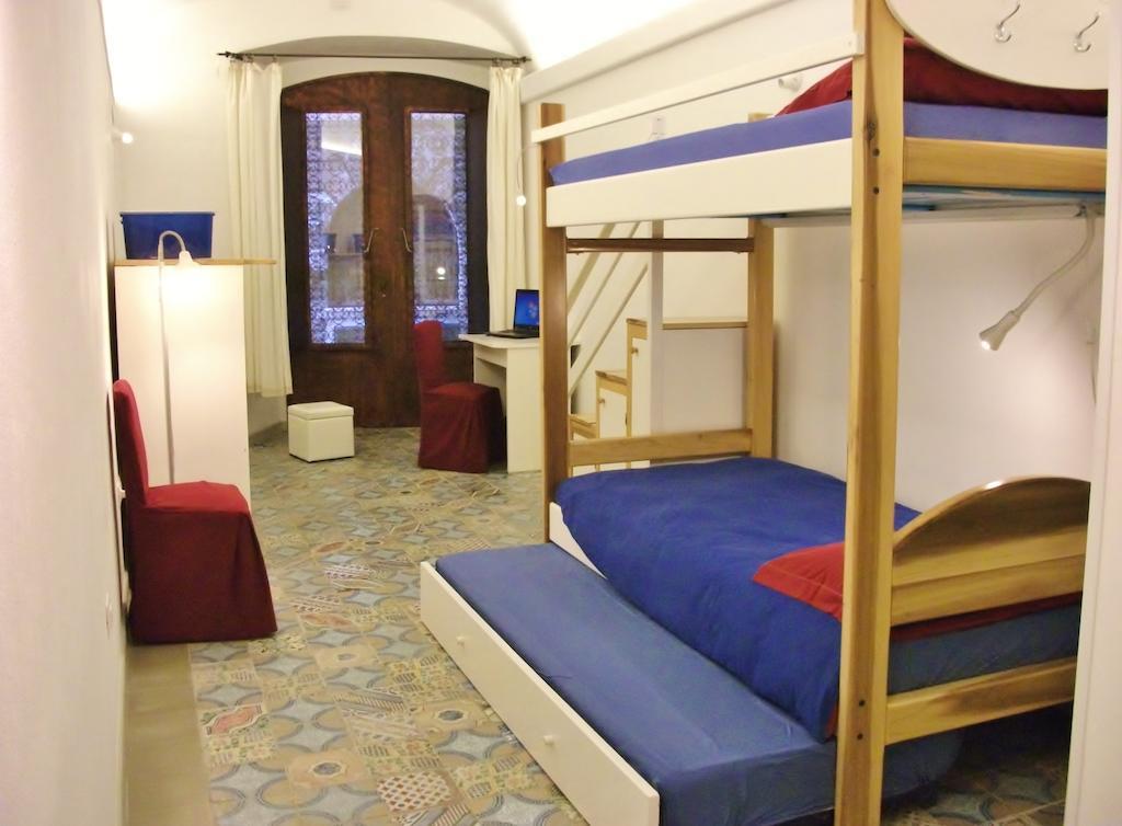 Residenze Palazzo Pes Apartment Cagliari Cameră foto